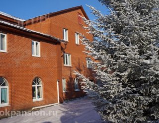 Пансионат для пожилых Оберег в Лешино