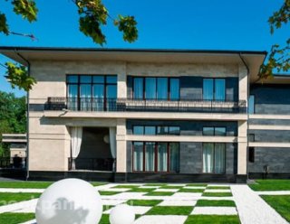 Пансионат Изумрудный век в Сходне